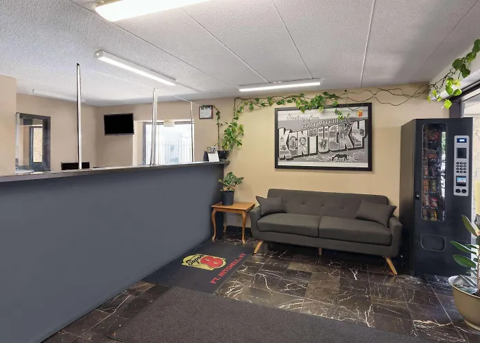 Super 8 By Wyndham Fort Mitchell Cincinnati Area